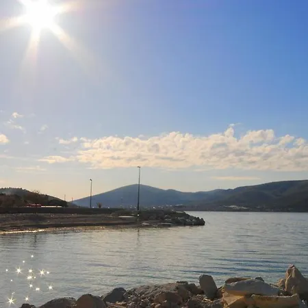 Beachfront Martea *